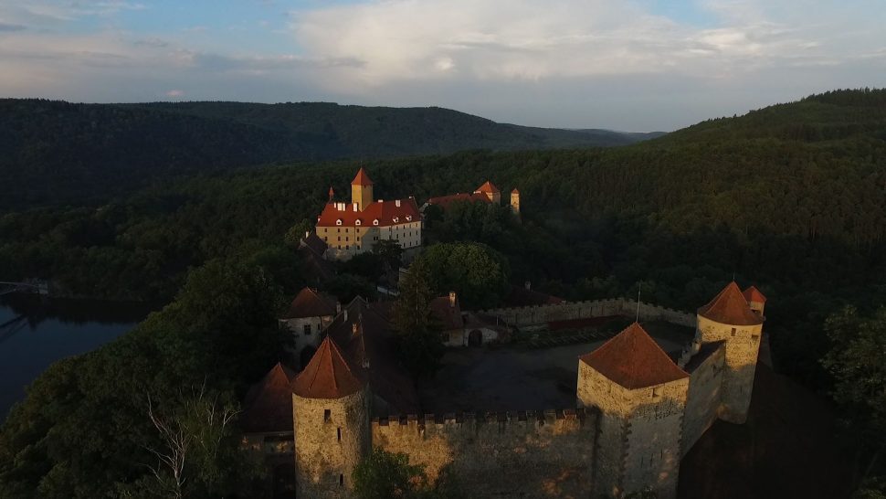 Fotka hradu - dron